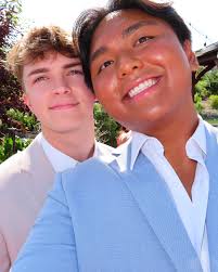 mogged so hard they had to put me