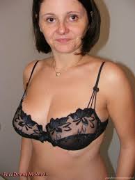 Mature nude? La più naturale è senzaltro lei - Foto Donne Mature