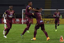 12.12.2021 · américa de cali y deportes tolima reanudan su compromiso por la quinta fecha de los cuadrangulares semifinales de la liga betplay, hoy, lunes 13 de diciembre, a partir de las 11:00 horas (hora local) después de que se haya suspendido por el mal clima. Gran Final Del Futbol Profesional Colombiano Tolima Vs Cali Alerta Santander Y Norte De Santander