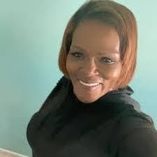 Lakisha Saunders's Instagram, Twitter & Facebook