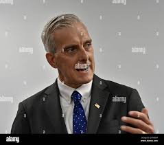 Mark newman hi-res stock photography and images