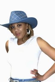 Meet Sonya Quinn-Freeman | Lead Fashionista for Fashion Fling ...