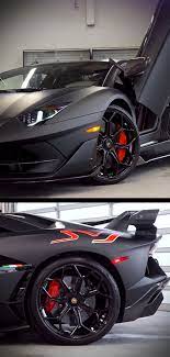 Lamborghini Aventador Black