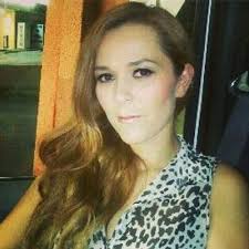 Claudia (@clau_manzanita)