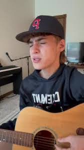 Kenneth Taulbee's Instagram, Twitter & Facebook