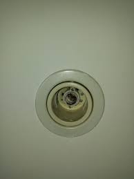 Comment faire partir une ampoule. Changer L Ampoule D Un Spot Encastre