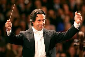 Riccardo muti music records è un'etichetta discografica che produce le registrazioni audio e video di riccardo muti rmmusic detiene e gestisce i diritti di immagine e di registrazione di riccardo muti. Riccardo Muti Conductor Short Biography