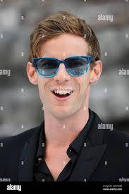 Sam Treadaway's Instagram, Twitter & Facebook