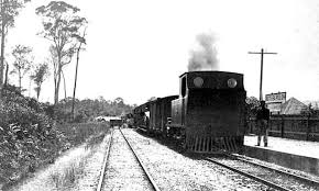 Di bagian bawah kerusakan mencapai 30 persen, banyak yang berkarat dan komponen lepas. Borneo Oracle Bekas Landasan Keretapi Zaman Brooke Facebook