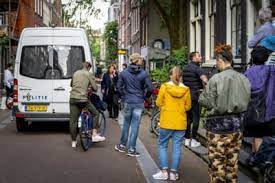 De vries is dinsdagavond neergeschoten in het centrum van amsterdam. Smqdpsnkplgjqm