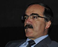 He graduated from ankara university faculty of political sciences's economics and finance department in 1981. Vatandasa Gavat Diyen Vali Huseyin Avni Cos Kimdir Kronos News Bagimsiz Haber Sitesi