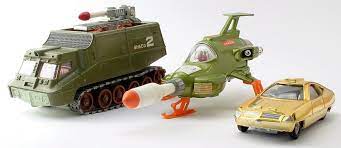 Now i will tell you, the ironmonger had only one of these cars, and there were three kids all wanting it and running home to ask their parents to buy it for them. 352 Ed Straker S Car Dinky Toys Tv Shows Space And Specials