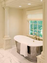 Bathroom trends come and go, but one trend which is here to stay is the classic clawfoot bathtub. Clawfoot Tub Designs Pictures Ideas Tips From Hgtv Hgtv
