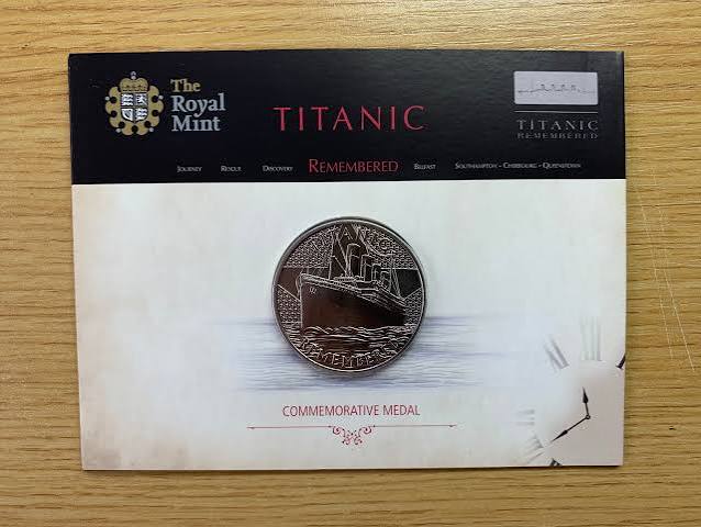 Titanic Remembered Commemorative Medal From the Royal Mint in a Display  Card and a Titanic Novelty Banknote - Etsy