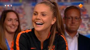 It was reportedly decided in her contract with the team. 1 6 Miljoen Kijkers Zien Lieke Martens Zwijgen Over De Teen Wk Vrouwenvoetbal Ad Nl