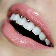 Trend Fashion 2019 Smiley Piercing How It Looks Fashion Looks Piercing Smiley Trend Trend Fashion Smiley Piercing Tattoos And Piercings Piercings Unique
