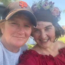 What are beautiful locations to take photographs in Lawrence area?