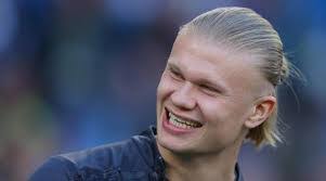 Brandon Lomeli's Instagram, Twitter & Facebook