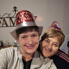 Last minute wedding photographer needed in Ludlow KY?