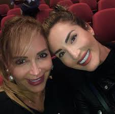 Jessica Vera (@dr.j_authentic_living) • Instagram photos and videos