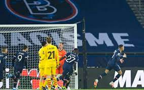 Barcelona were one of the favourites to win the champions league at the start. Djvie 3ybneuim