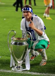 W sezonie 2013/2014 razem z ekipą królewskich udało mu się w wyeliminować w półfinale rozgrywek ligi mistrzów bayern monachium. Gareth Bale Of Real Madrid In The 2014 Champions League Final Gareth Bale Real Madrid Club Atletico De Madrid