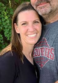 Amanda Gatlin's Instagram, Twitter & Facebook