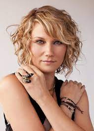 From what i can see i think our hair is probably the same in terms of. Sexy Short Curly Bob New Highlighting Colors Jennifer Nettles Hair Hairstyles Weekly