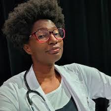 Ebony Kline's Instagram, Twitter & Facebook