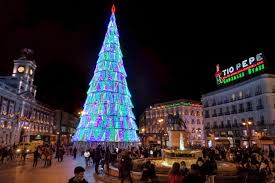 Afla rapid ora exacta din madrid, spania si. Cum Vor ArÄƒta SÄƒrbÄƒtorile De IarnÄƒ In Spania Spaniolii AfectaÈ›i De RestricÈ›iile Impuse De Guvern