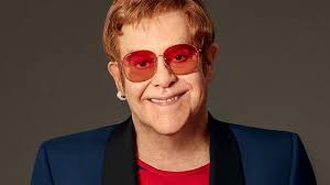 Elton John ➤ Biographie : naissance, parcours, famille… 📔