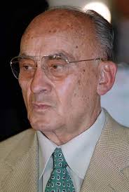 El presidente se deslig de los hechos y pidi la renuncia del entonces jefe del departamento del distrito federal, alfonso martnez domnguez. Quien Es Luis Echeverria Alvarez El Economista