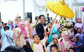 Mamah dasimah, degung sagala domas. Upacara Adat Kawin Di Priangan Baheula