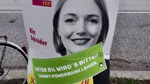 Les tactiques employées utilisent souvent des idées créatives particulièrement. Hamburg So Nimmt Chimpy Die Wahl Verlierer Aufs Korn W V