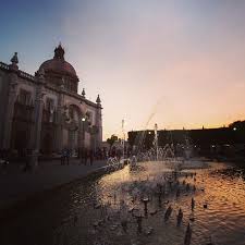 Sevaelsol En Sta Rosa De Viterbo Suertudo Queretaro In 2020 Taj Mahal Landmarks Building