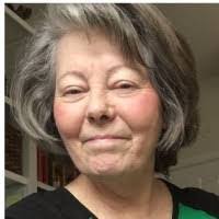 Shari Nolan's Instagram, Twitter & Facebook