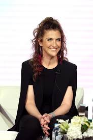 Viacomcbs Press Express Cbs Television Studios Announces New Five Year Overall Deal With Jennie Snyder Urman And Her Sutton Street Productions