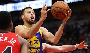 Golden state warriors forward draymond green (23) handles the ball next to memphis grizzlies guard dillon brooks (24) during the first half of an nba basketball game tuesday, nov. Warriors Vs Grizzlies Live Stream How To Watch Steph Curry In Action For Warriors Other Sport Express Co Uk