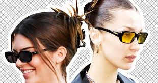Our comfortable double combs hold your hair in a remarkably unusual way, using the curve of your head and stretch tension to hold it in place. 8 Best Claw Clips The Latest 2020 Hair Accessory