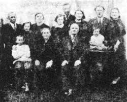 Edineţ, Moldova (Pages 979-988)