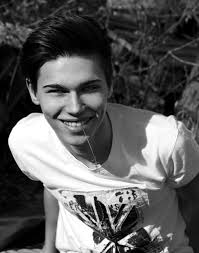 Max Henhappel by Olga Rubio Dalmau for Fashionisto Exclusive