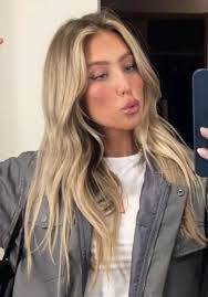 Katie Kellam's Instagram, Twitter & Facebook