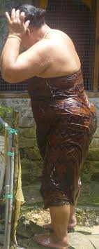 Online shopping site for fashion & lifestyle in india. Mature Indian Aunty Bathing