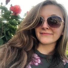 Deanna Mcnally's Instagram, Twitter & Facebook