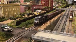 Scale Trains Et44ac Climbs Saluda Mountain Youtube Model Trains Model Railroad Model Railway