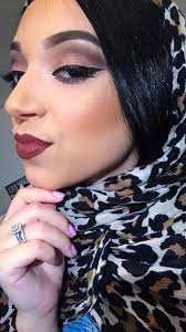 Lip & Cheek Tint in 'Berry Red': perfect everyday shade. 💯💛 Get it for  only P49 if you buy in stores until January 31! 🛒🛍️ #BetterThanBasic 📷  by: #CarelineGang @niccidrey ❗ UNTIL