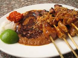 Walaupun sate kempleng merupakan kuliner legendaris dari ungaran, tapi sampai sekarang citarasanya masih sama seperti dulu. Resep Membuat Sate Daging Sapi Bumbu Kacang Yang Empuk Dan Enak Selerasa Com