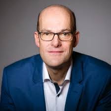 Dale Capper's Instagram, Twitter & Facebook