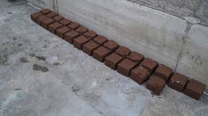 как сделать брикеты из опилок в домашних условиях видео Toplivnye Brikety Iz Opilok Youtube