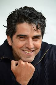 FIDEL CARLOS FLORES: UN OBSERVADOR DE LO INTANGIBLE. Por Milton Cortez (*) 